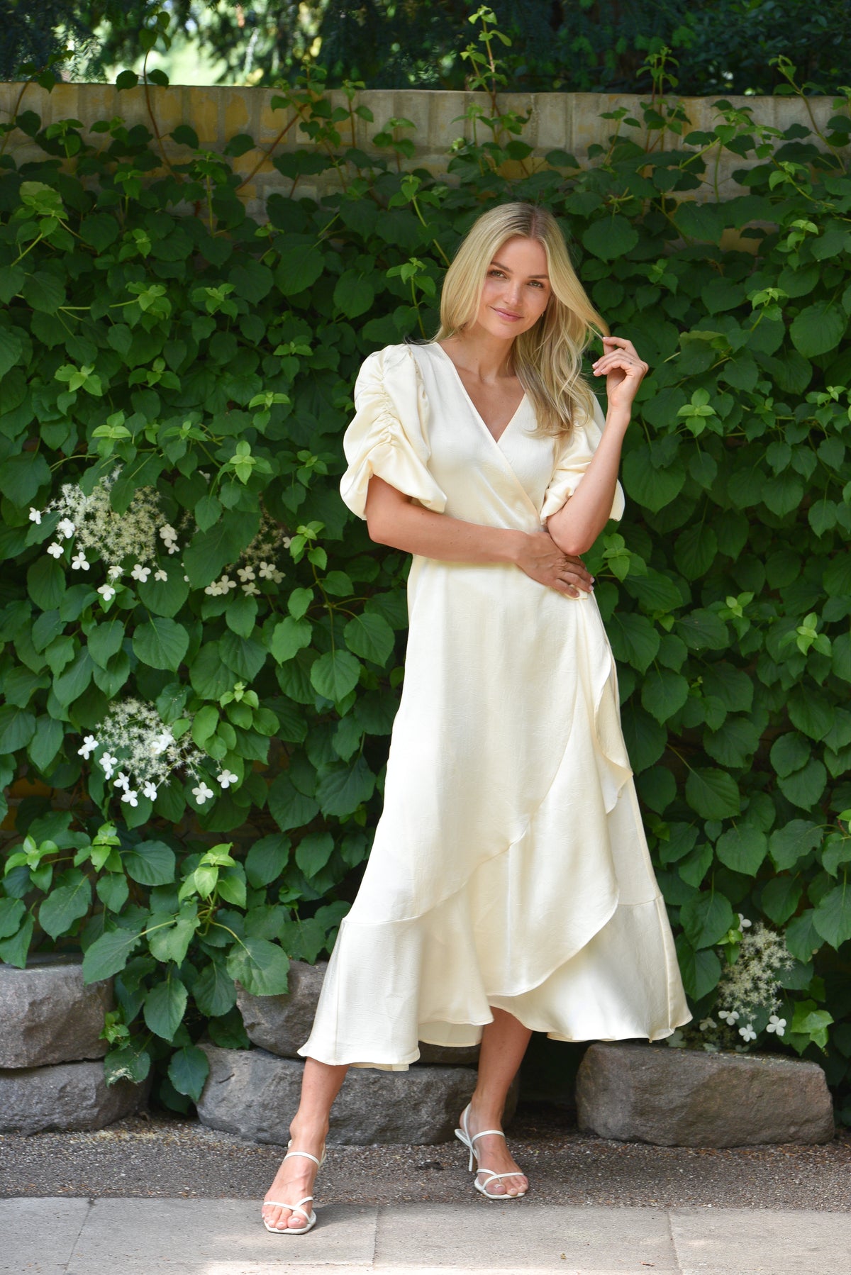 Sinda Kjole, Pale Yellow