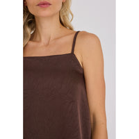 Emily Top, Brun