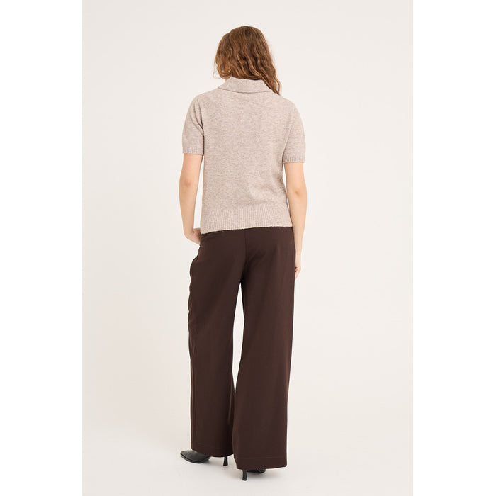 Rena Polo Strik, Sand
