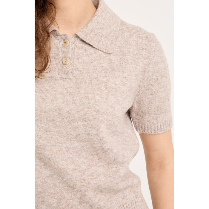 Rena Polo Strik, Sand