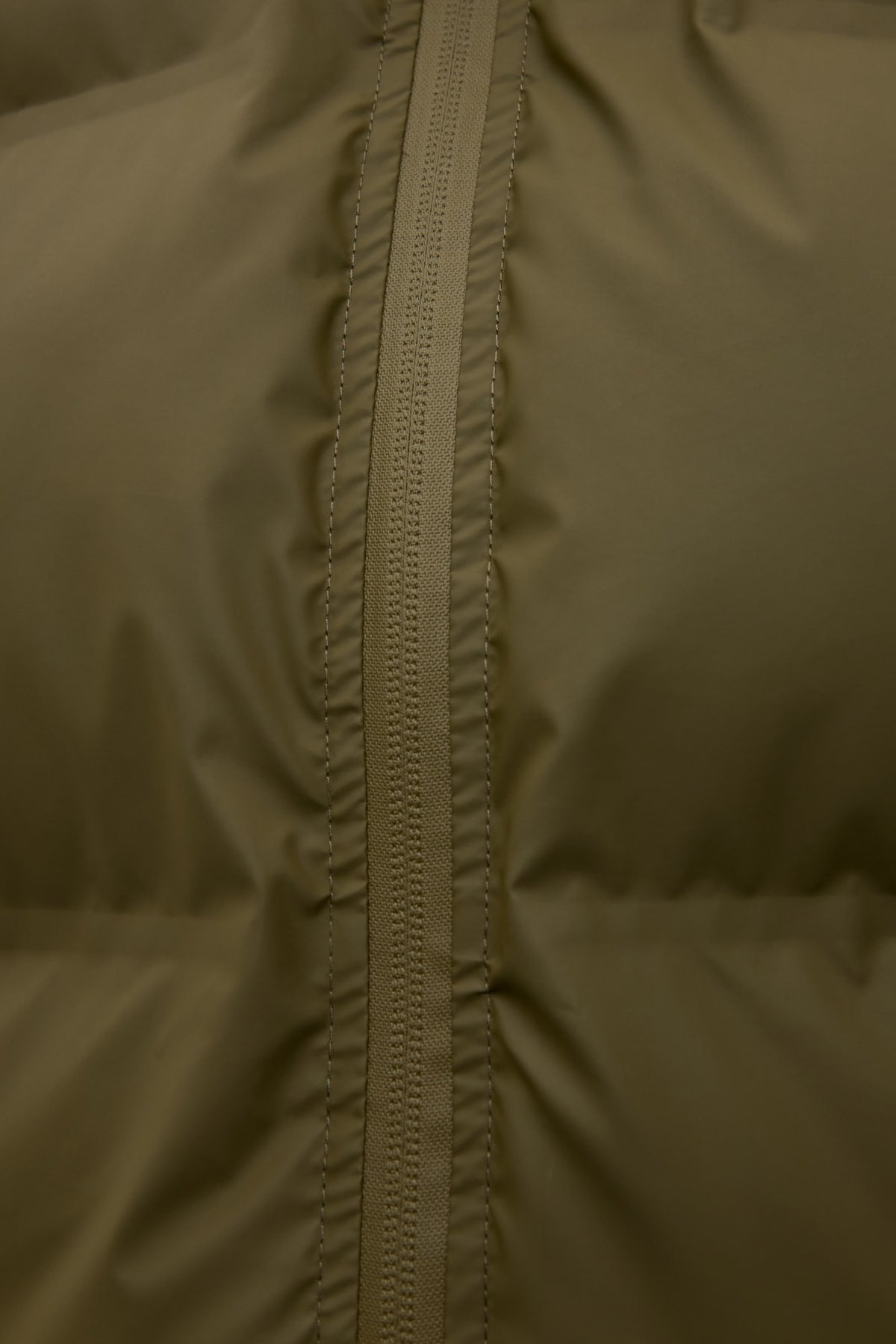 Leo Jakke, Dark Olive
