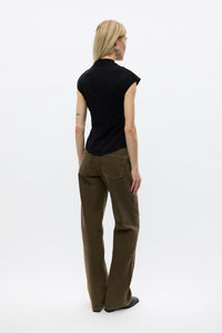 Nella top, Sort