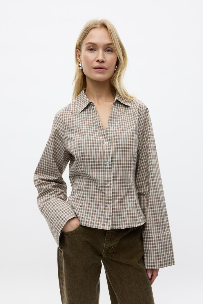 Agnesta Skjorte, Brun Ternet