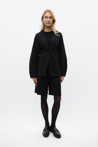 Raye Blazer, Sort