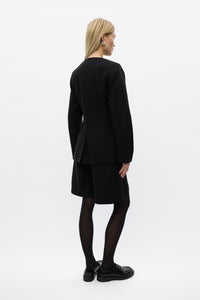 Raye Blazer, Sort