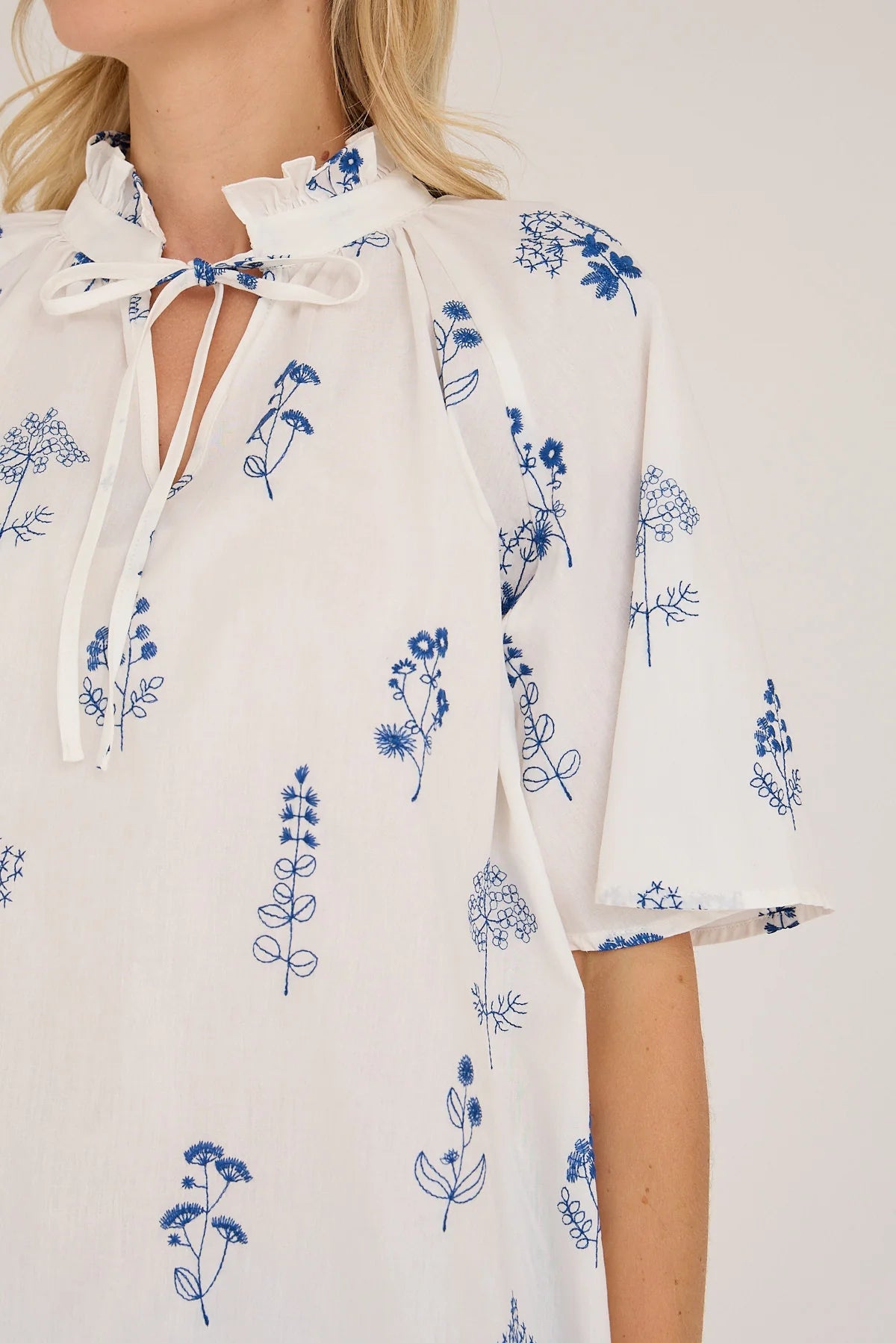 Agnelia Bluse, White/Blue