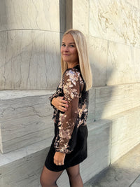 Tanni Nederdel, Sort
