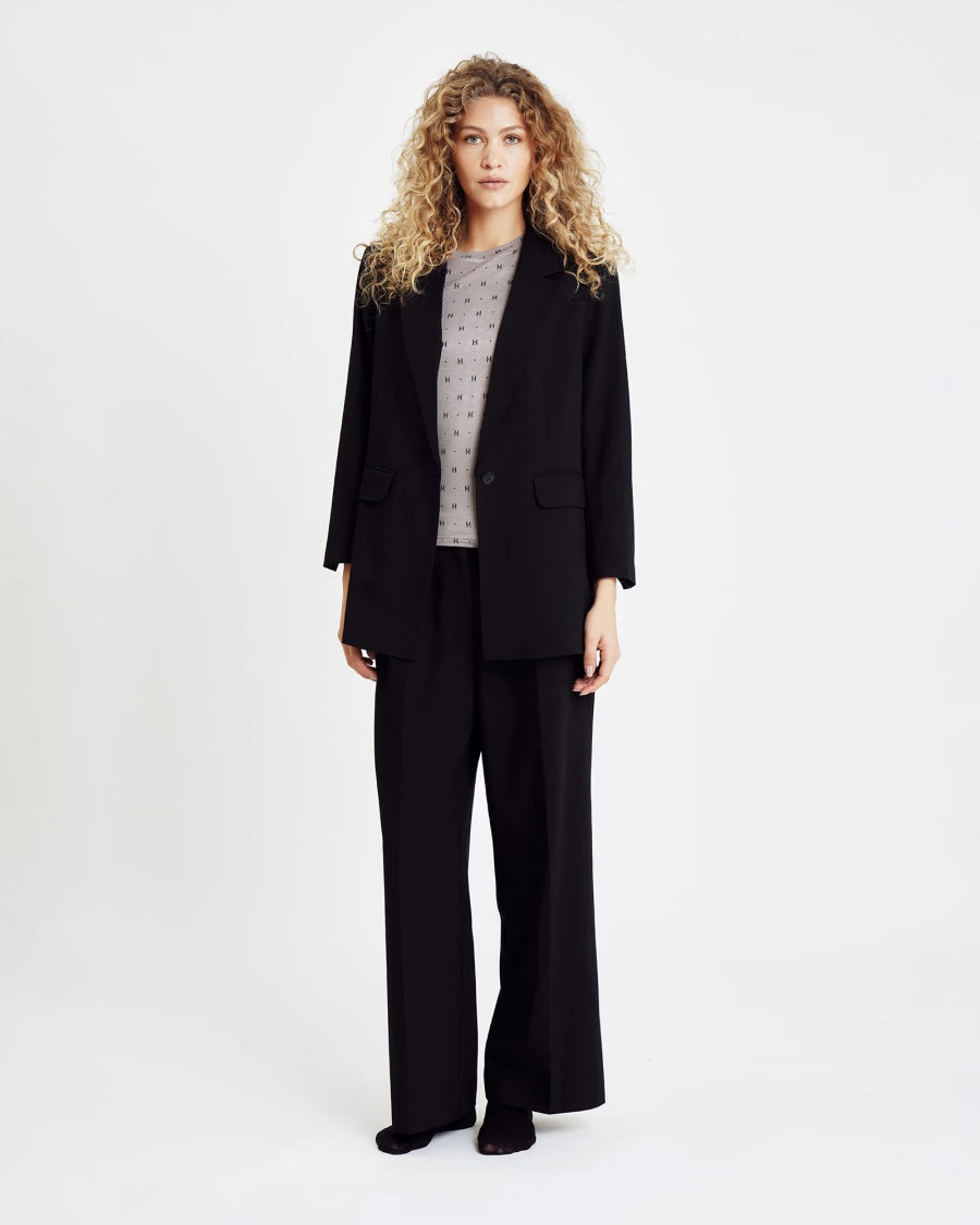 HTD Blazer, Sort