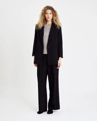 HTD Blazer, Sort